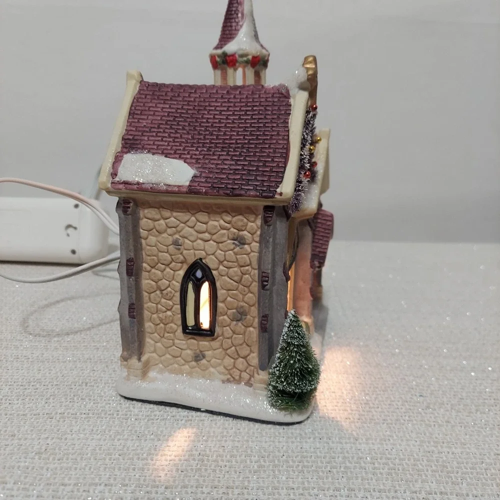 Vtg Victoria Falls Christmas Village Lighted Church, Choir, Cord Excellent Cond.